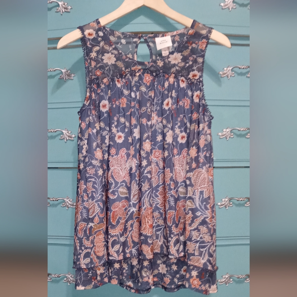 Knox Rose sleeveless top